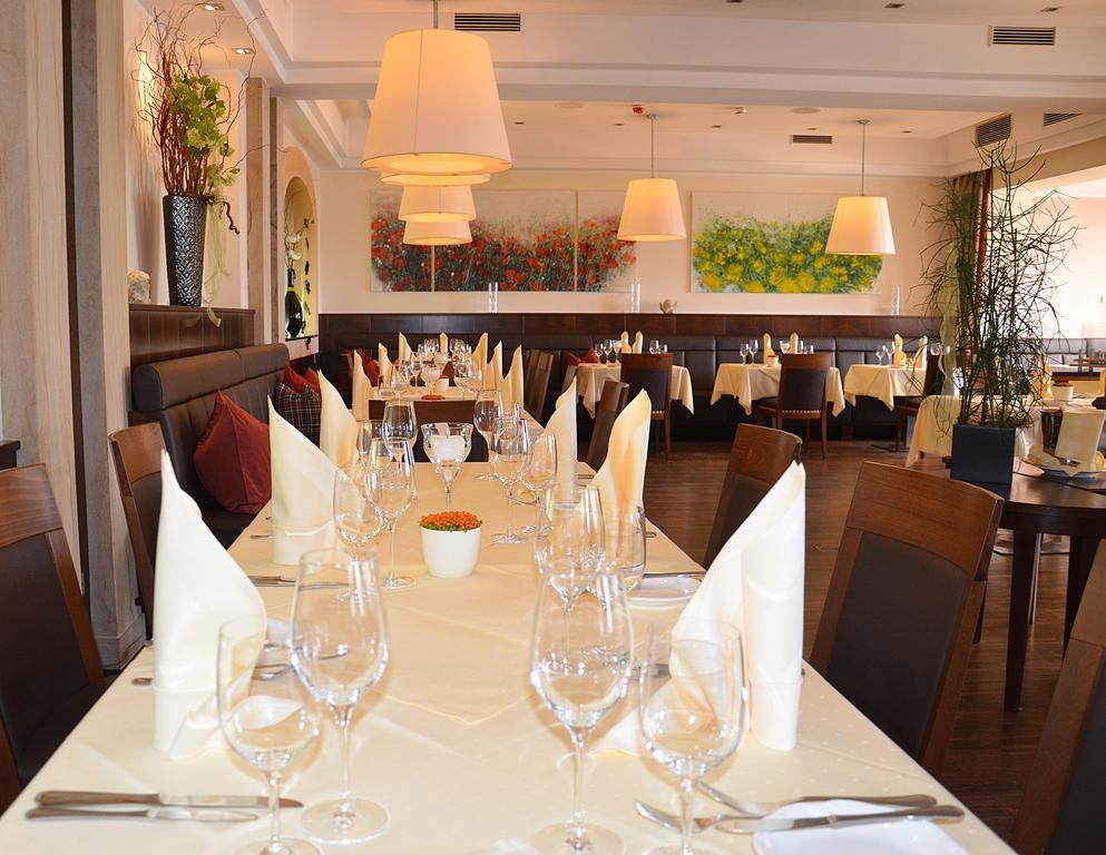Hotel Restaurant Haeupl ゼーヴァルヒェン エクステリア 写真