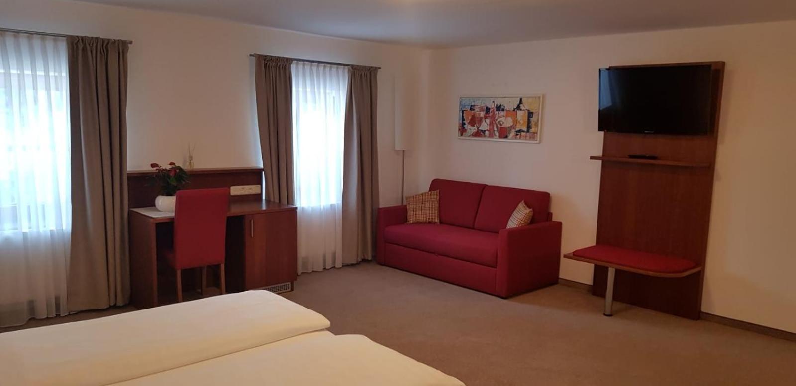Hotel Restaurant Haeupl ゼーヴァルヒェン エクステリア 写真